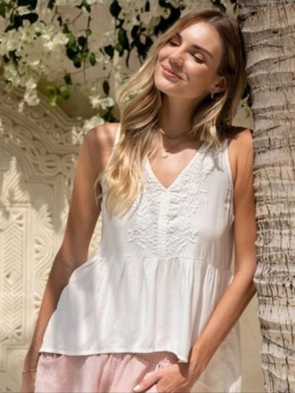 Nomad The Label Bonita Coconut White Sleeveless Embroidered Top XXS/2